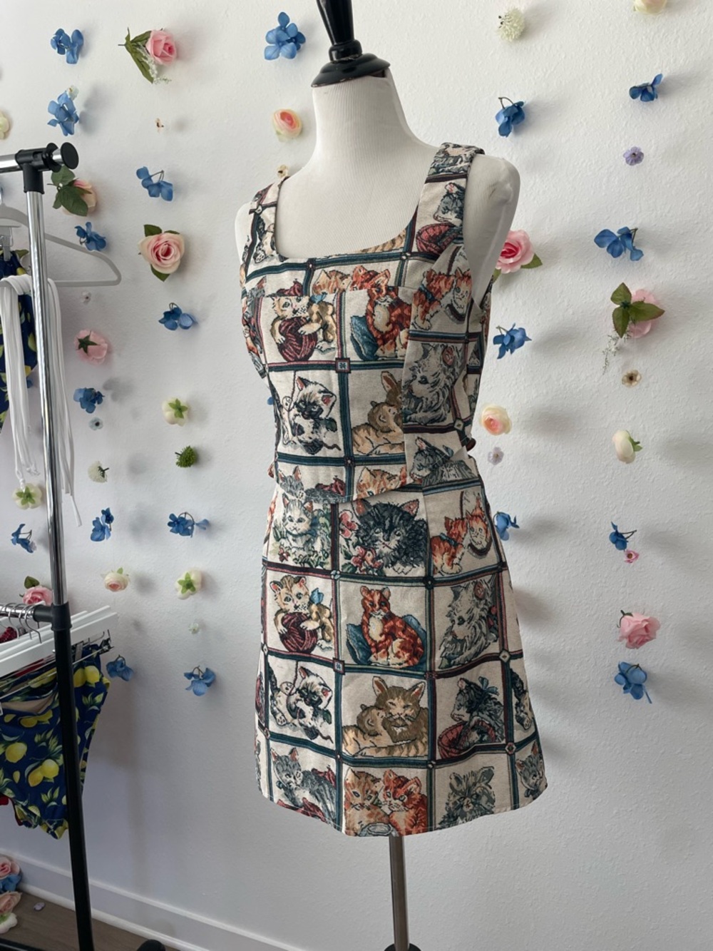Cat Print Square Neck A-Line Dress in Cream and Multi - Picture 4 of 15